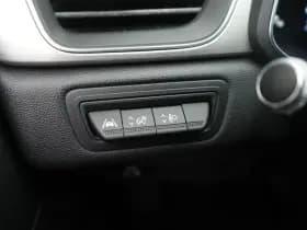 Renault Captur thumbnail 25