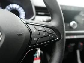 Renault Clio thumbnail 14