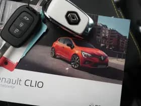 Renault Clio thumbnail 25
