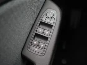 Renault Clio thumbnail 22