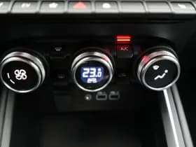 Renault Clio thumbnail 26