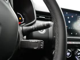 Renault Clio thumbnail 21