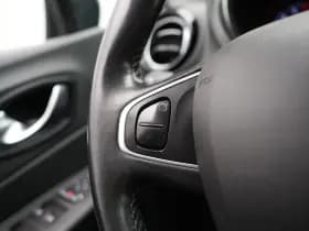 Renault Captur thumbnail 18