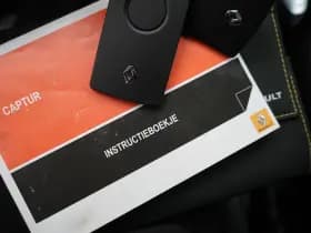 Renault Captur thumbnail 34