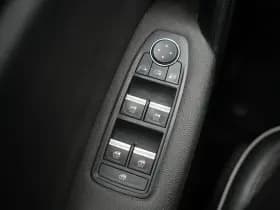 Renault Captur thumbnail 24