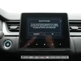 Renault Captur thumbnail 33