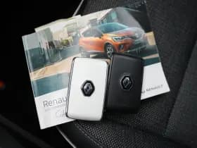 Renault Captur thumbnail 38