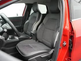 Renault Captur thumbnail 11
