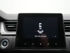 Renault Captur thumbnail 35