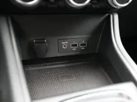 Renault Captur thumbnail 25