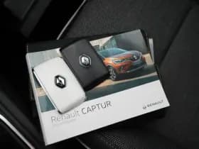 Renault Captur thumbnail 35