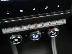 Renault Captur thumbnail 26