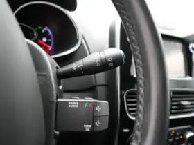 Renault Clio thumbnail 19
