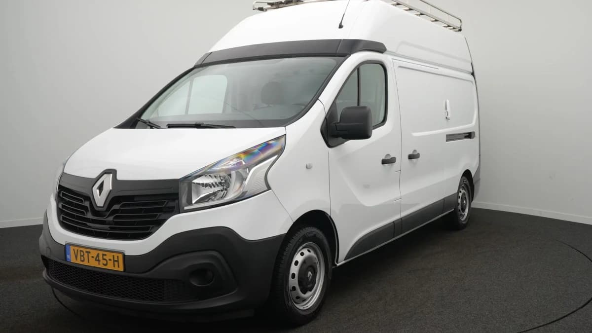 Renault Trafic — foto 1