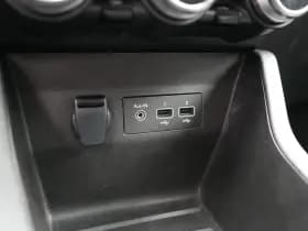 Renault Clio thumbnail 22