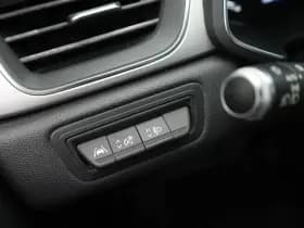 Renault Captur thumbnail 24