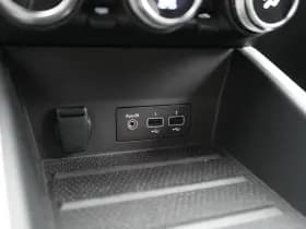 Renault Captur thumbnail 26