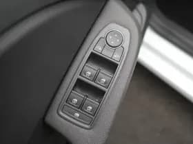 Renault Clio thumbnail 14