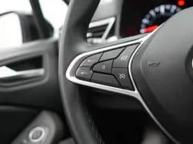 Renault Clio thumbnail 18