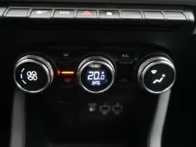 Renault Clio thumbnail 25