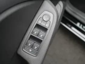 Renault Clio thumbnail 14