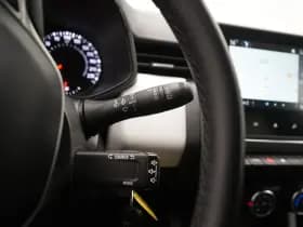 Renault Clio thumbnail 17