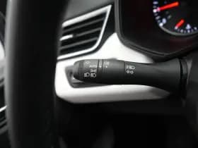 Renault Clio thumbnail 18