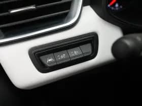 Renault Clio thumbnail 19