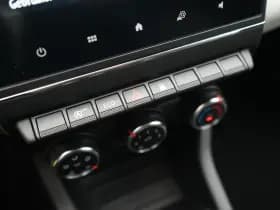 Renault Clio thumbnail 25