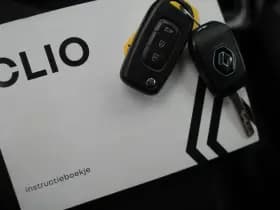 Renault Clio thumbnail 32
