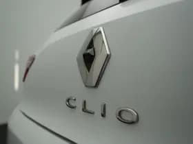 Renault Clio thumbnail 8