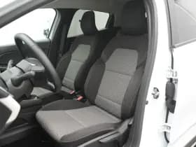 Renault Clio thumbnail 10