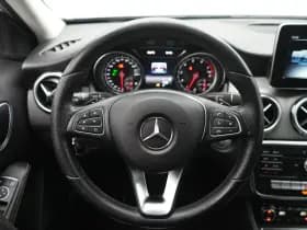 Mercedes-Benz GLA thumbnail 16
