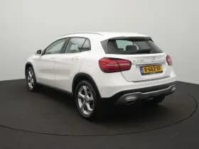 Mercedes-Benz GLA thumbnail 3