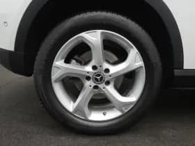 Mercedes-Benz GLA thumbnail 7