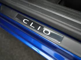 Renault Clio thumbnail 12