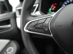 Renault Clio thumbnail 18