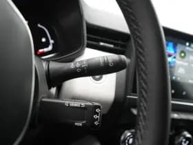 Renault Clio thumbnail 19