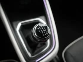 Renault Clio thumbnail 25