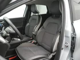 Renault Captur thumbnail 11