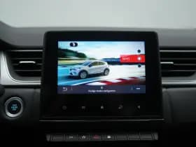 Renault Captur thumbnail 35