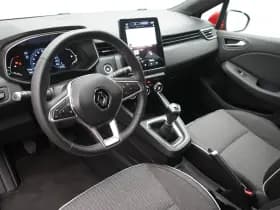 Renault Clio thumbnail 12