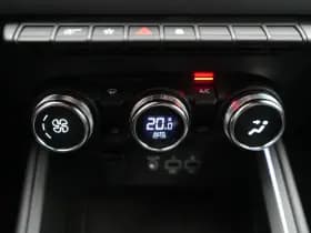 Renault Clio thumbnail 25