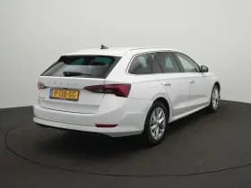 Škoda Octavia thumbnail 4