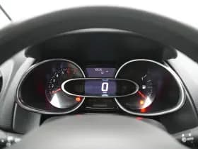 Renault Clio thumbnail 24