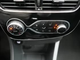Renault Clio thumbnail 28