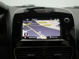 Renault Clio thumbnail 32