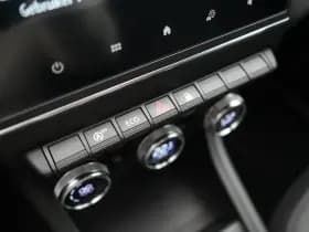Renault Captur thumbnail 26