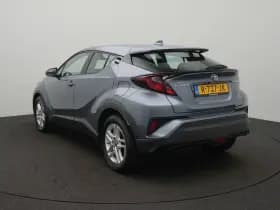 Toyota C-HR thumbnail 3