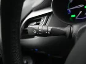 Toyota C-HR thumbnail 23